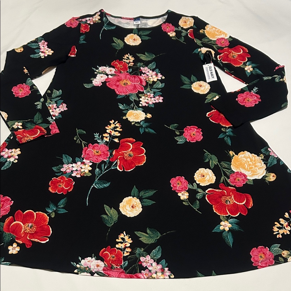 Old Navy Floral Long Sleeve Flare Dress Stretchy Fabric M NWT